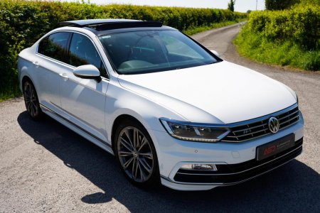 VOLKSWAGEN PASSAT 2.0 TDI BlueMotion Tech R-Line DSG Euro 6 (s/s) 4dr
